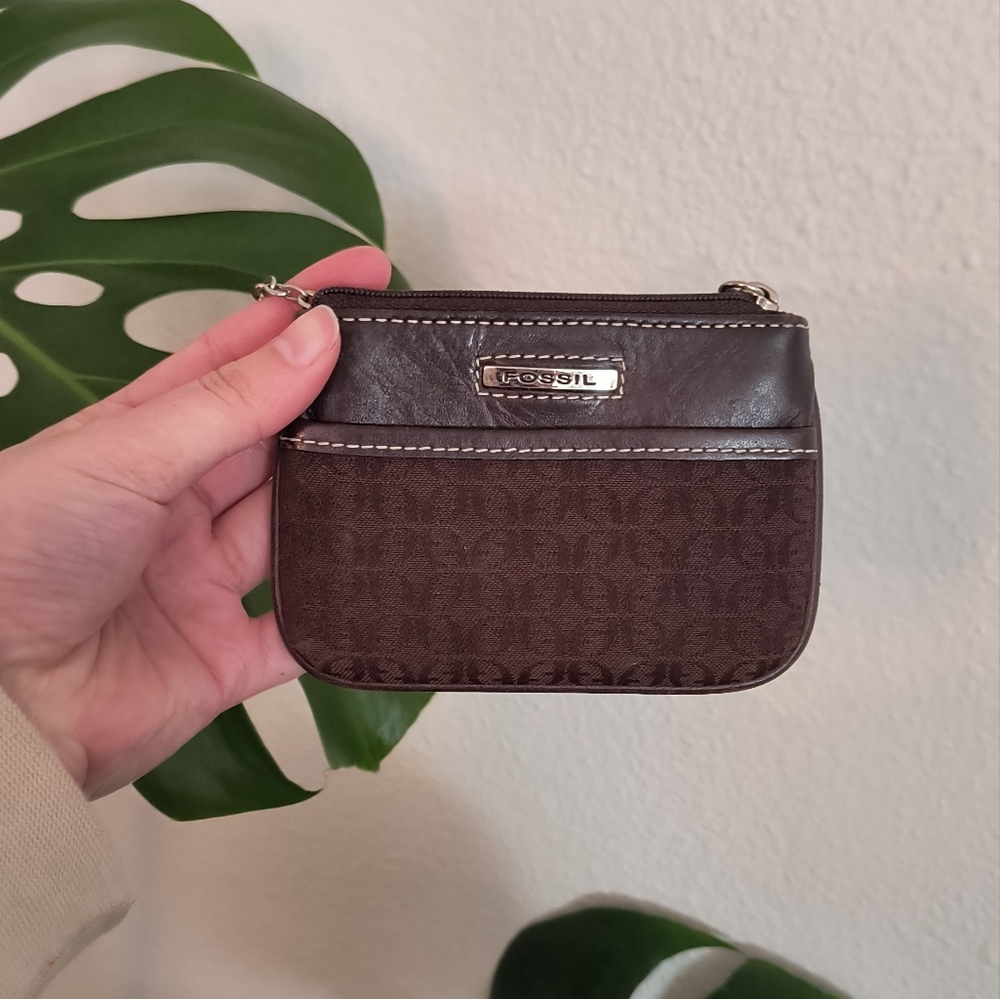 Fossil Wallet With Keychain Clutch Brown - image 1